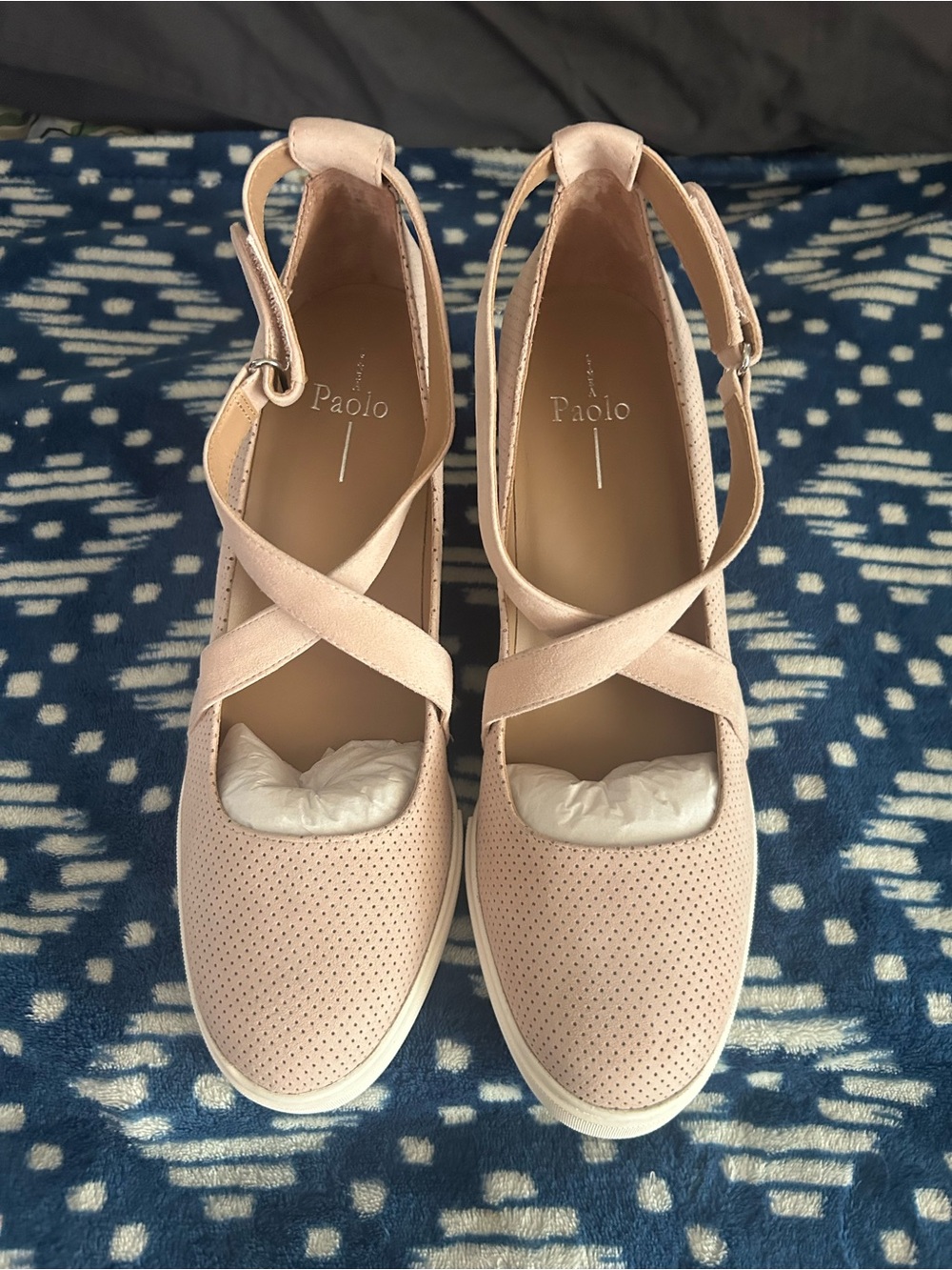 Comfortable Paolo Women's Blush Perforated Cross-Strap Slingback Flats